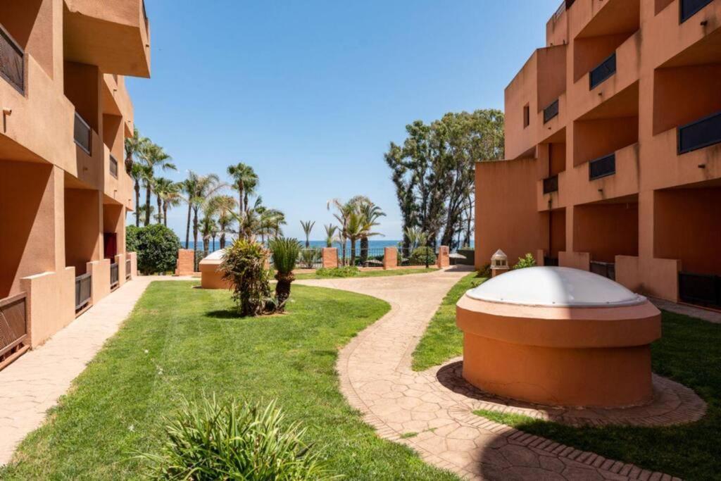Ct 240 - Beachfront Apartment -Don Juan Манільва Екстер'єр фото